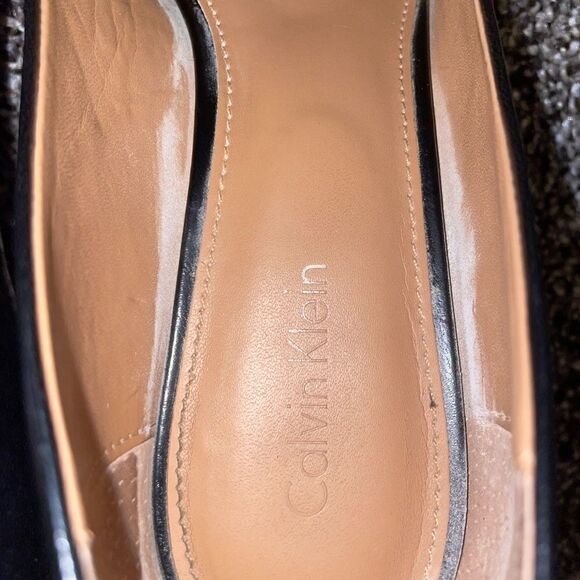 Black Heels  - Picture 2 of 4